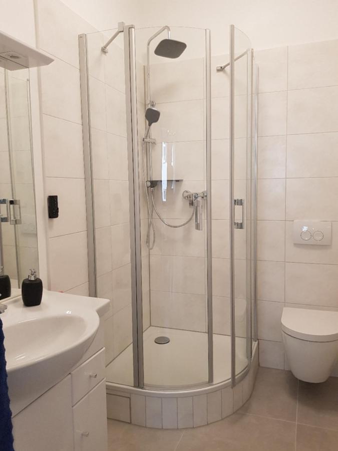 Deluxe, Inklusive Wlan, Parkplatz Und Netflix * Schleiden