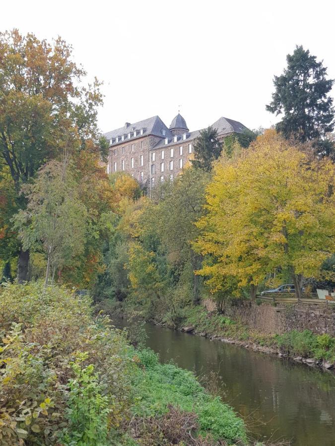 Deluxe, Inklusive Wlan, Parkplatz Und Netflix *